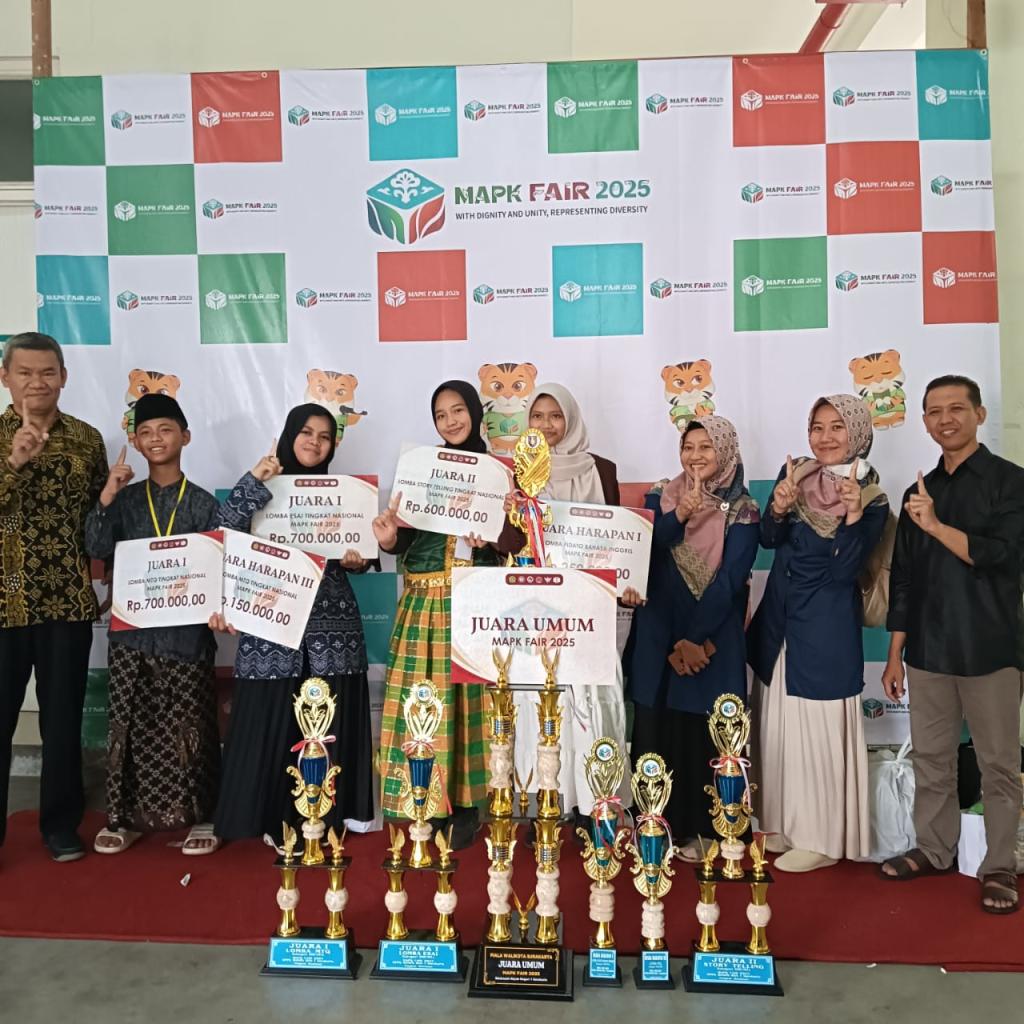 Gambar MTsN 1 Kebumen Raih Juara Umum pada MAPK Fair 2025 Tingkat Nasional
