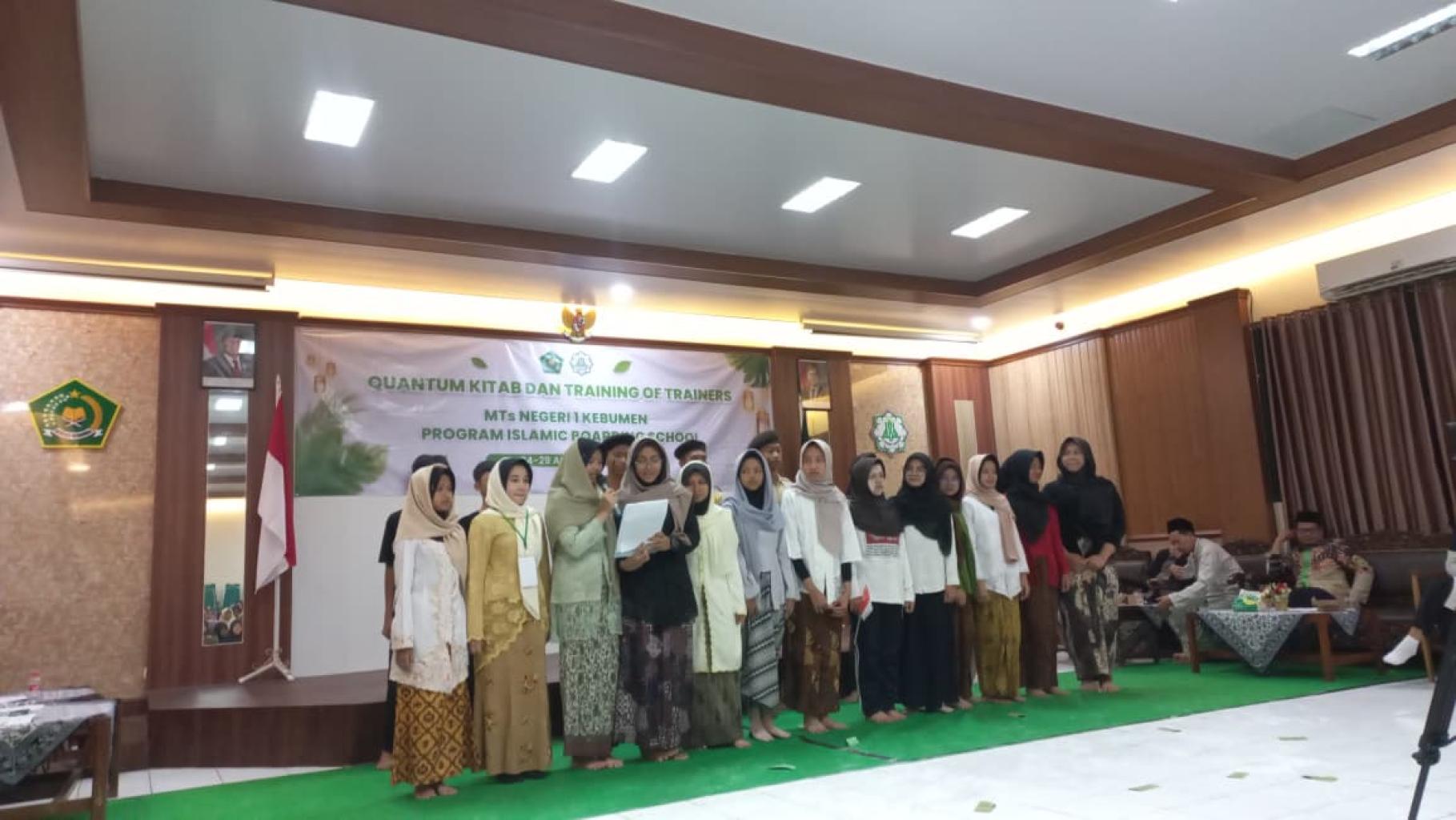 Sukses Quantum Kitab dan TOT Santri IBS MTsN 1 Kebumen