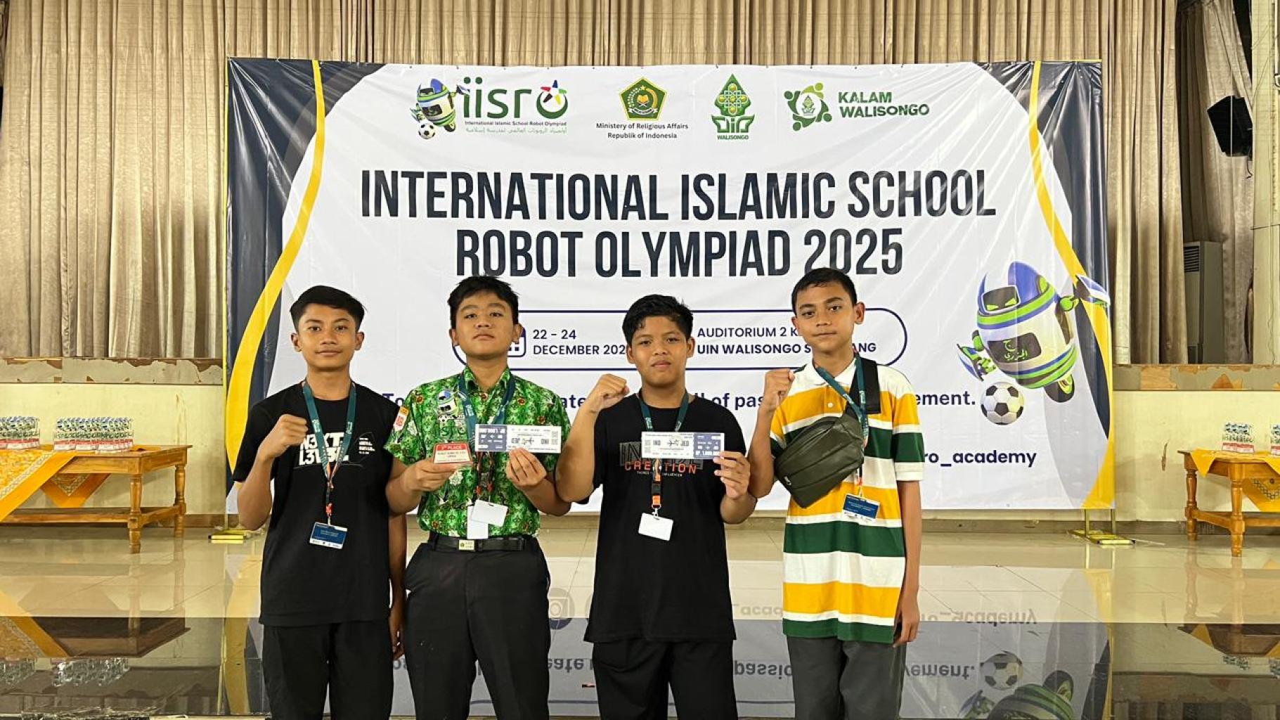 Gambar Murid MTsN 1 Kebumen Raih Juara 3 Ajang International Islamic School Robotic Olympiad 2025