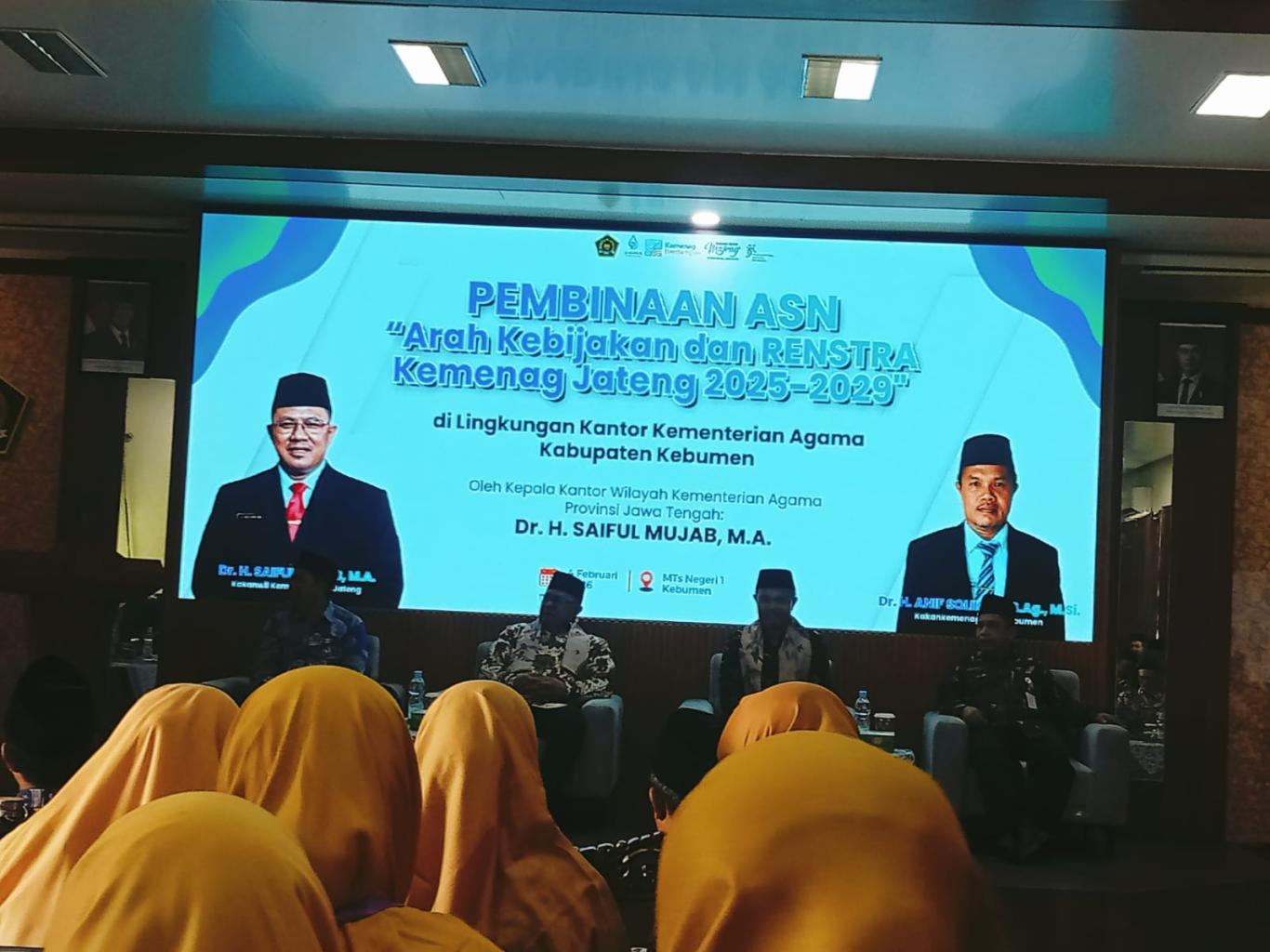 Kakanwil Kemenag Jateng Tinjau Proyek SBSN di MTsN 1 Kebumen, Tekankan 6 Arahan Strategis bagi ASN