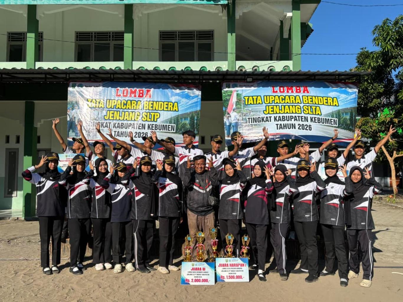 Tampil Memukau di IAINU, Pasukan Abrimansa MTsN 1 Kebumen Borong Rentetan Juara Lomba TUB dan BB Variasi Tingkat Kabupaten