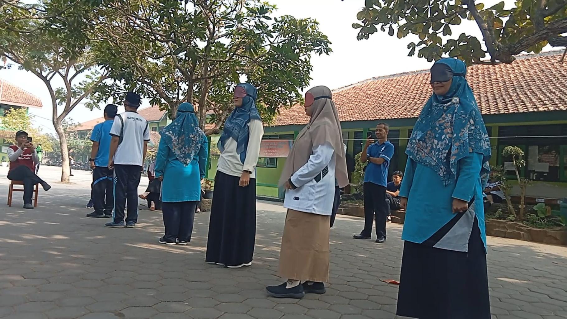 Semarak HUT ke-81 RI di MTsN 1 Kebumen: Rajut Kebersamaan Lewat Lomba Edukatif dan Mengocok Perut