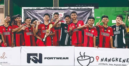Juara 2 Handball Putra 